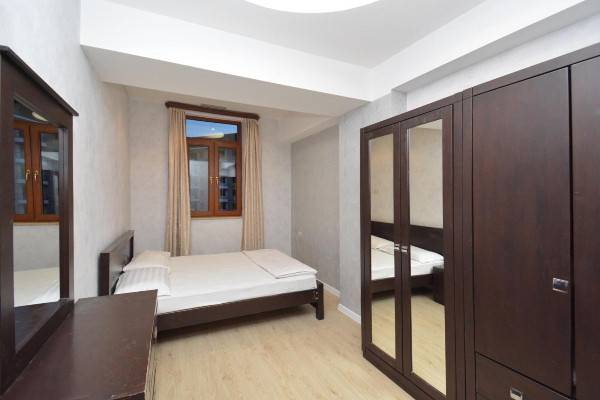 Apartment In Abovyan Street, Erywań Zewnętrze zdjęcie